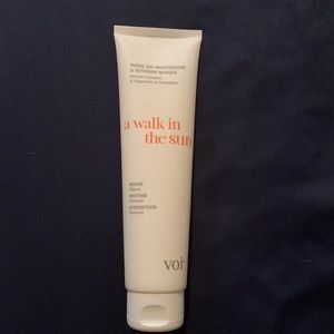VOR a walk in the sun inside out moisturizing & repairing hair masque